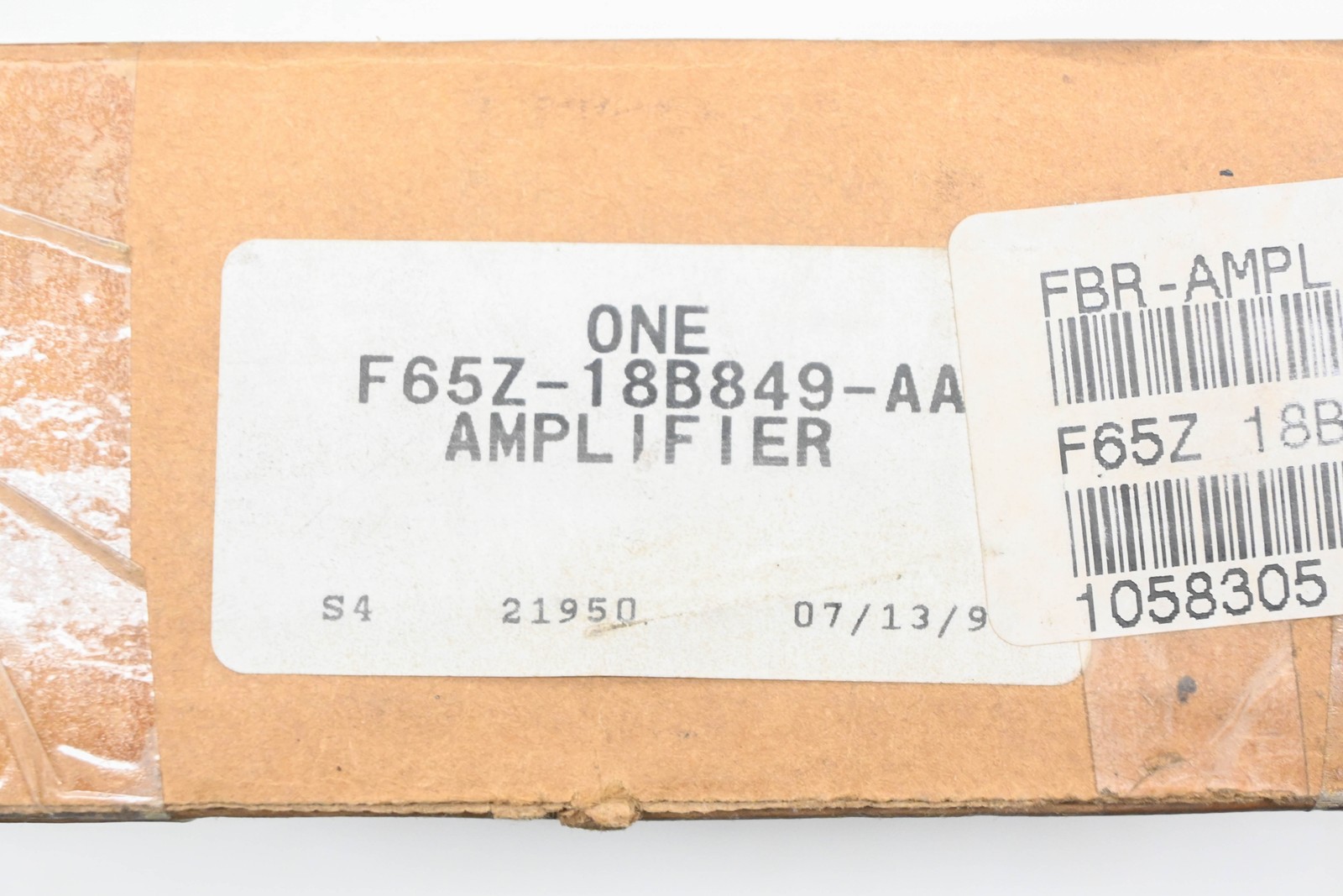 New OEM Ford F65Z-18B849-AA, F65F-18B849-AA, Amplifier NOS