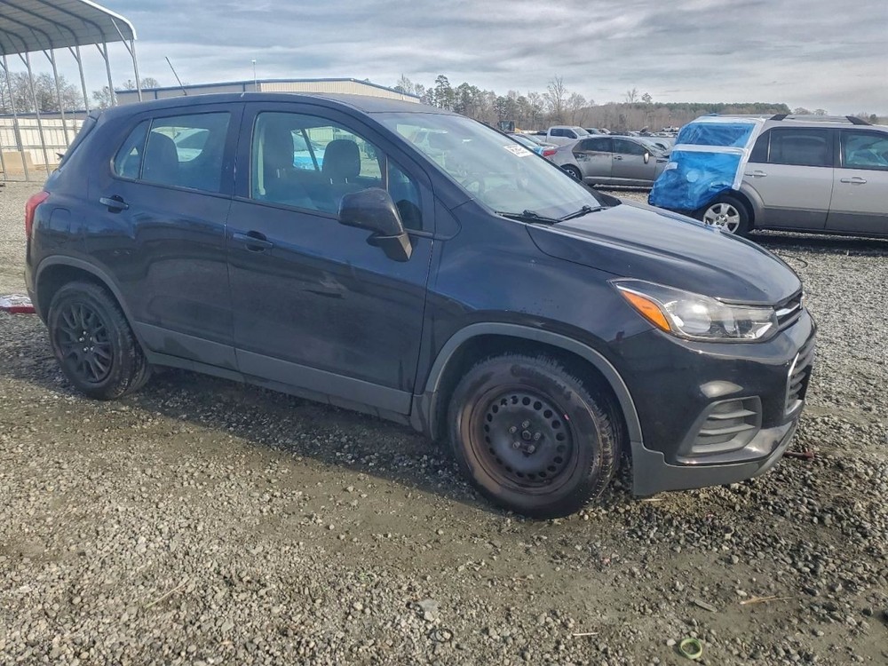 TRAX 2017 Glove Box 4946312