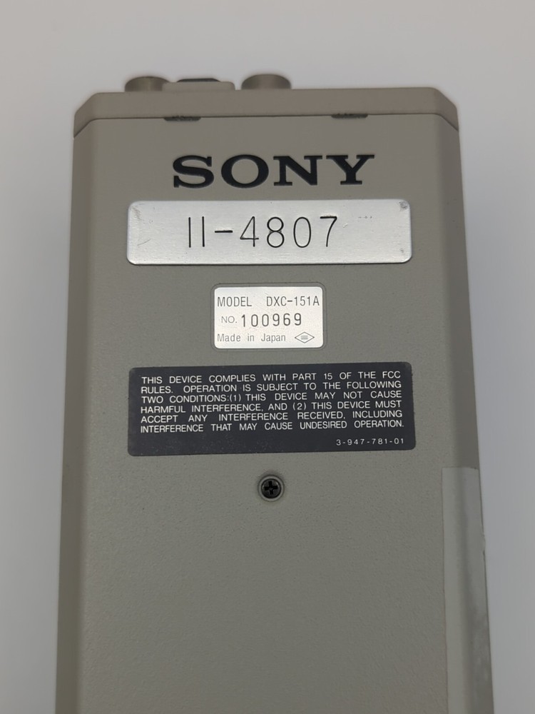 Sony DXC-151A Hyper HAD CCD-IRIS/RGB Color Video Camera