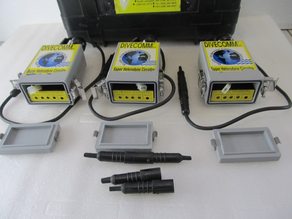 Divecomm DC1000A Communications Devices with Case