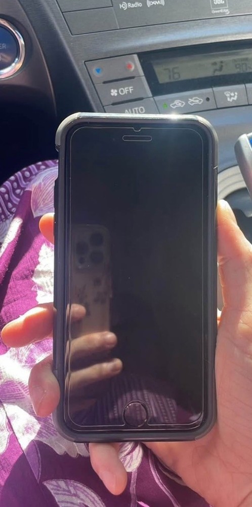 Preowned Excellent Condition iPhoneSE 2nd Gen ‘22 Plus More