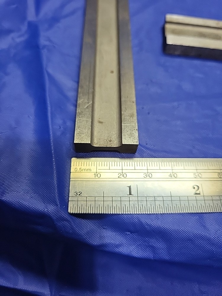 Pair gauge blocks