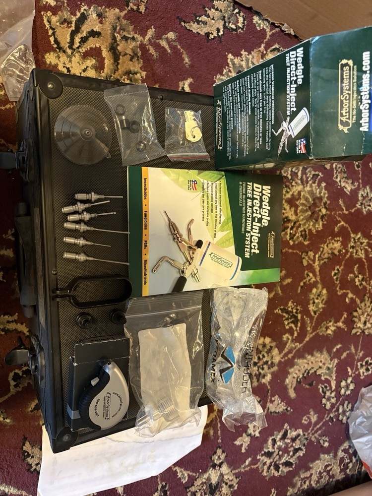 Arbor System Wedgle Direct-Inject Tree Treatment System