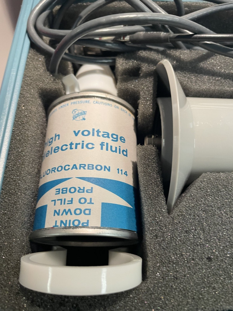 Tektronix P6015 High Voltage Probe Kit - Used