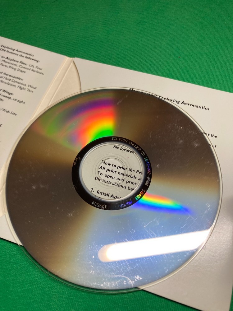 NASA Exploring Aeronautics CD ROM Educational Software Grades 5 to 8 VTG