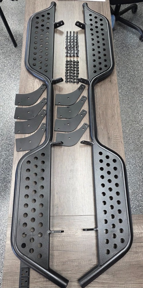 Ward's Epic EV E40FX Nerf Bar Side Steps Step 4 Passenger Forward Facing E40 FX
