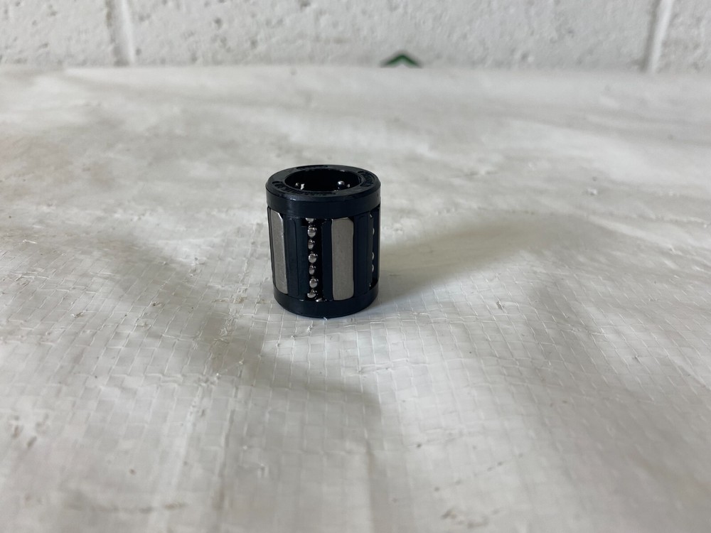 Rexroth Bosch R066801630 Segmential Linear Bushing