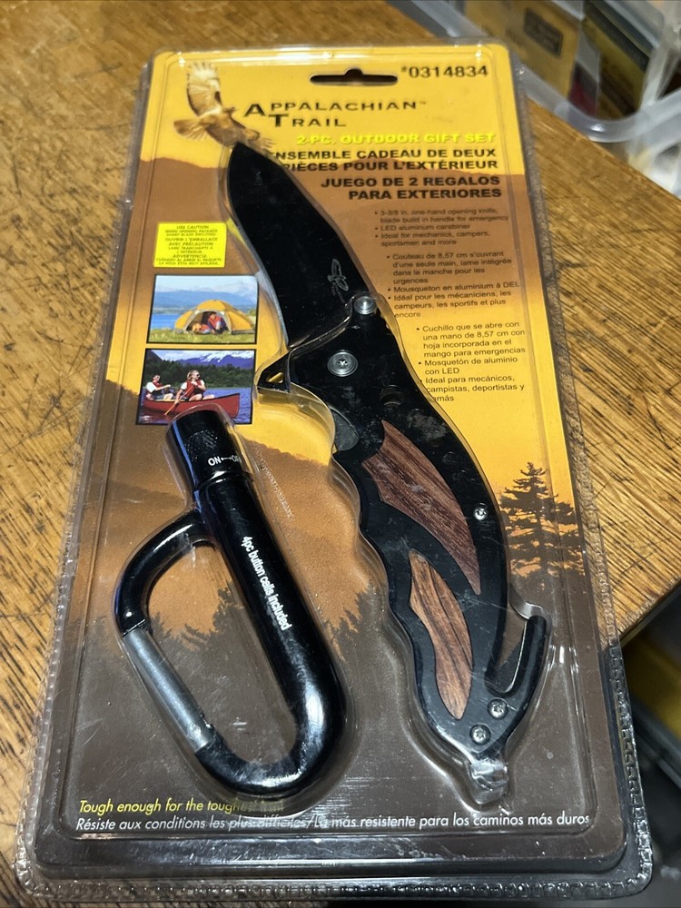 Appalachian Trail 2pc Knife Carabiner Flashlight Combo NIB