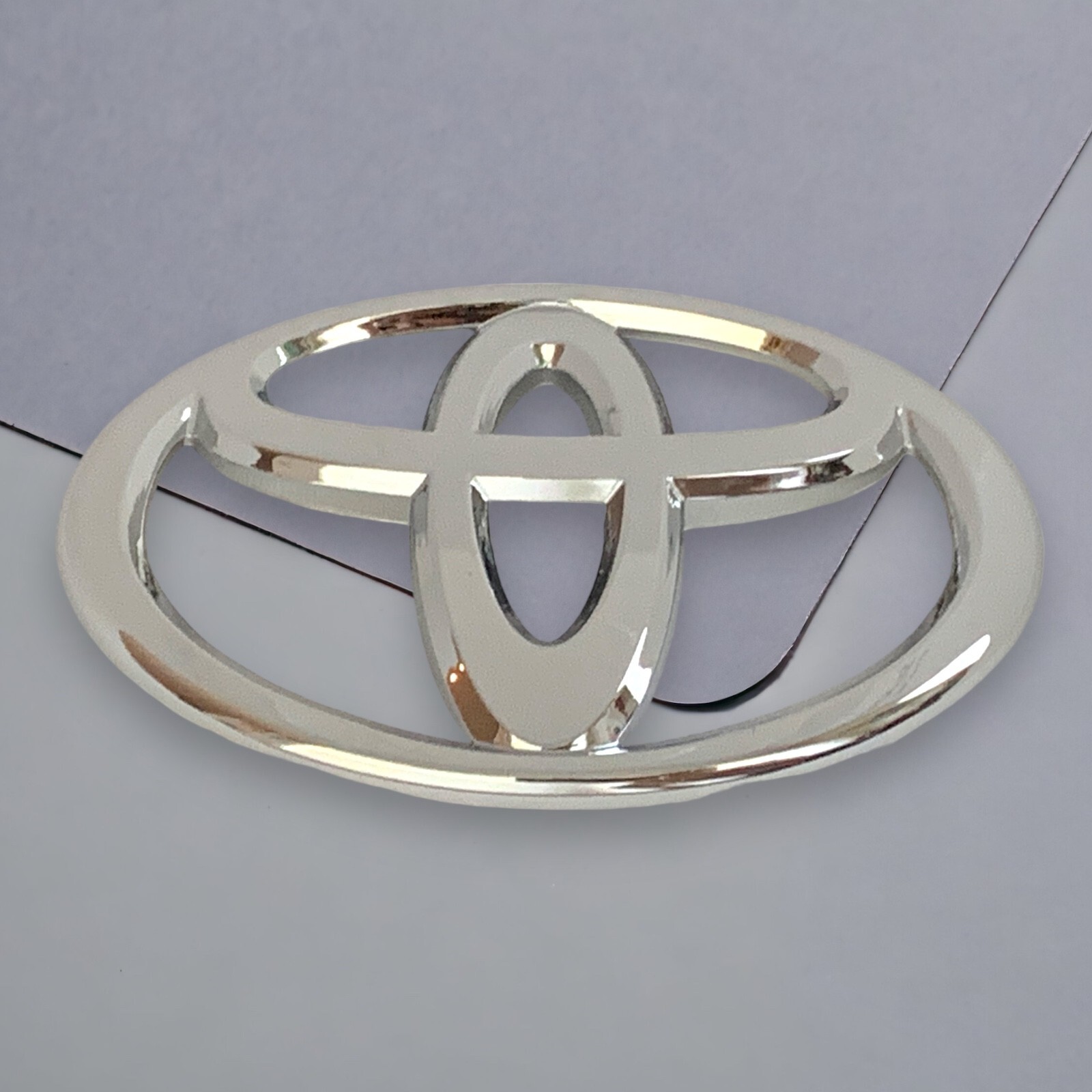 Toyota Grill Emblem Chrome Logo Badge for Corolla Camry Matrix