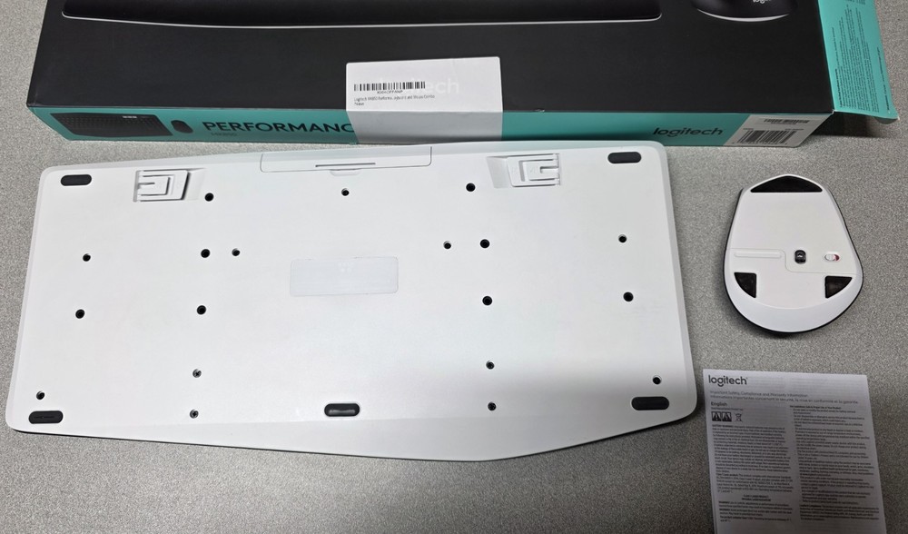 Logitech MK850 Performance Wireless Keyboard and Mouse Combo [920-008219] Nice!