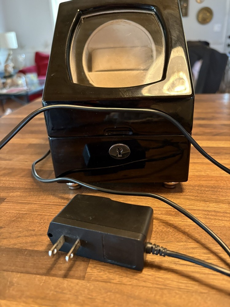 Landmark Single Automatic Watch Winder in Contemporary Ebony