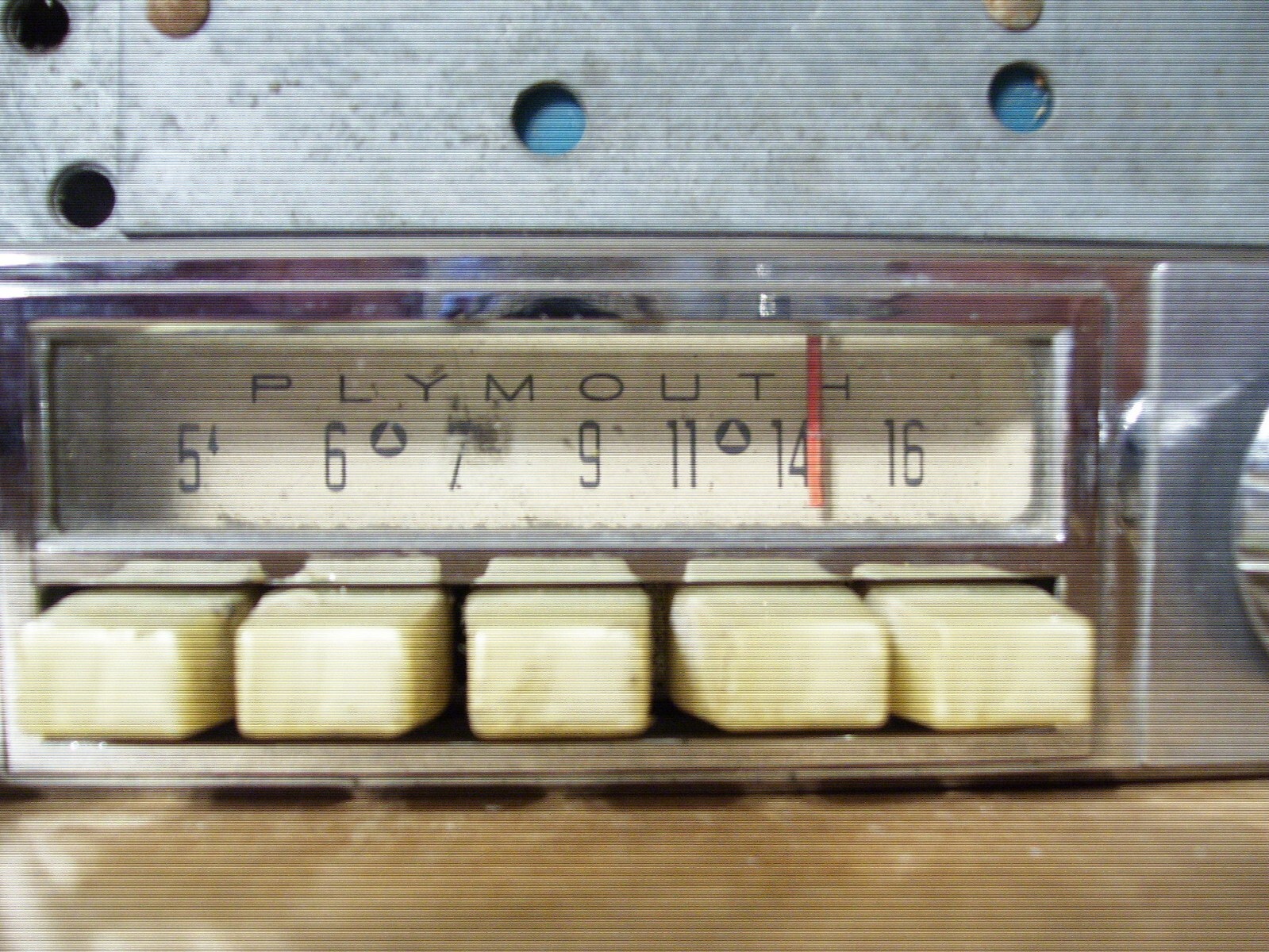 61 1961 Plymouth radio Good working with speaker