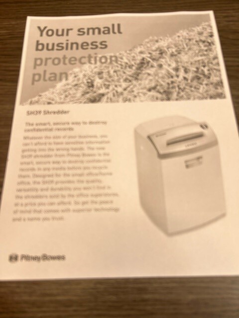 Pittney Bowes Shredder - SH39