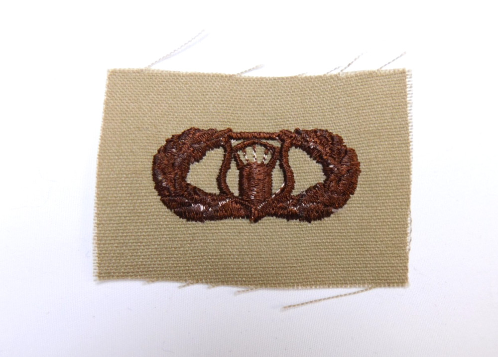 US Air Force USAF Basic Air Traffic Controller Badge Desert Tan DCU Patch Sew-On