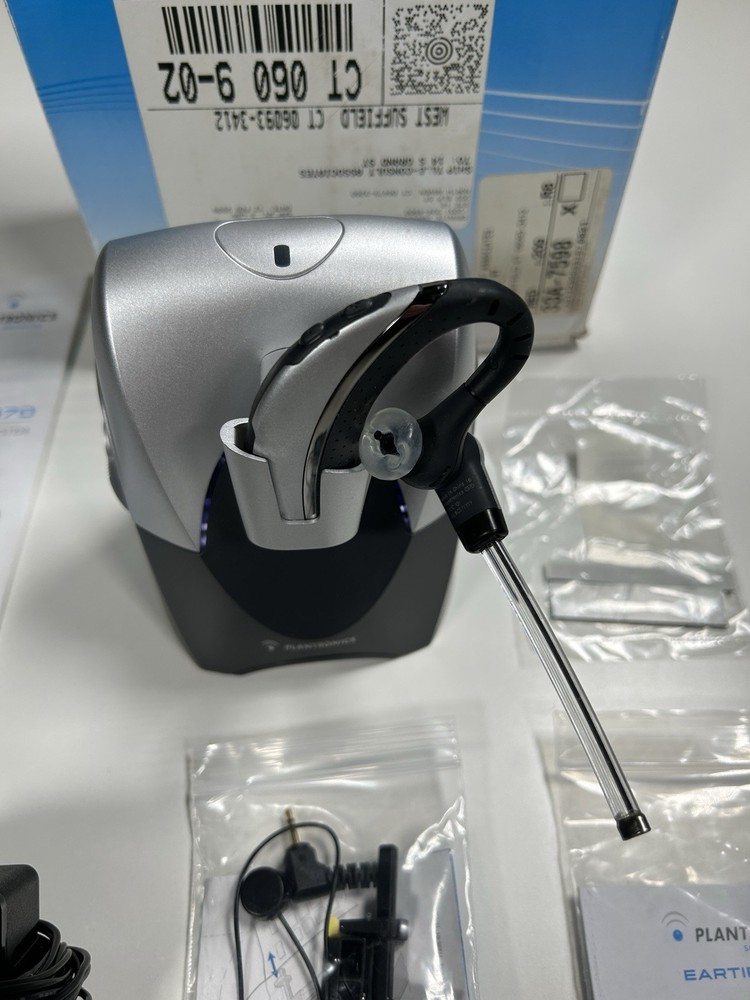 Plantronics CS70 Wireless Office Headset System NWB - Small Crack On Bottom