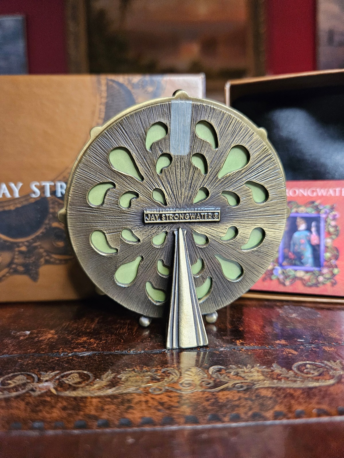 Jay Strongwater Agatha Swarovski Crystal Enamel Round Green Mauve Frame W/Box