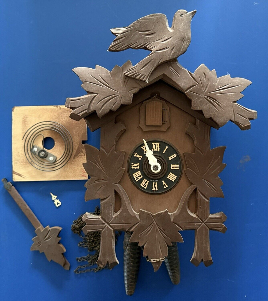 Antique BLACK FOREST CUCKOO CLOCK