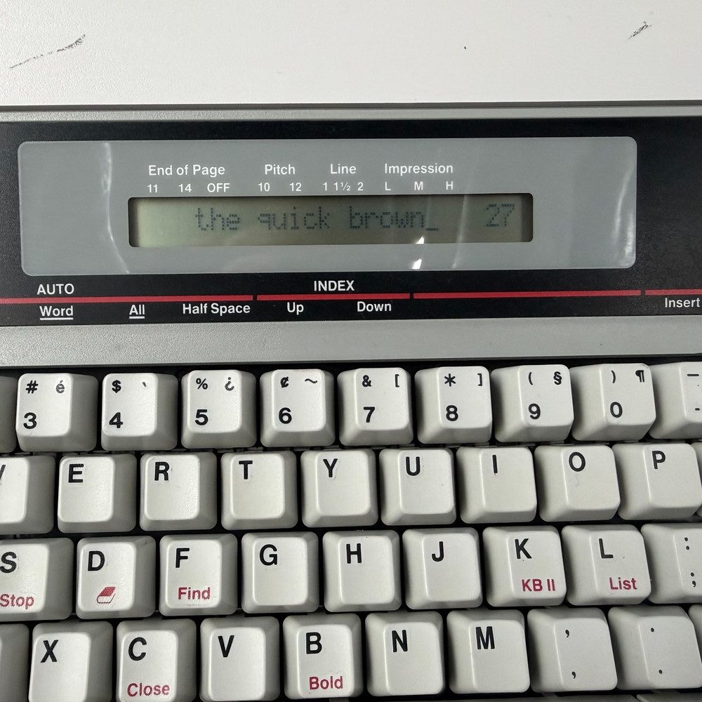 Smith Corona XD 5700 Electronic Typewriter Spell-Right Dictionary Memory TESTED