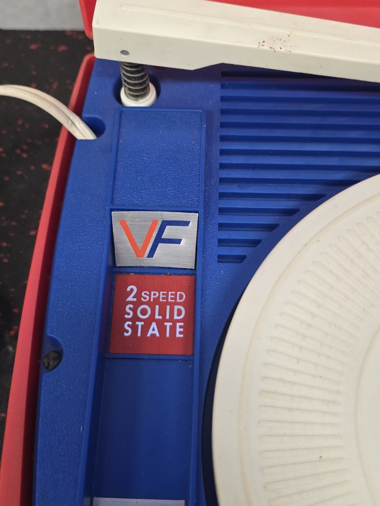 Vintage Vanity Fair VF - 2 SPEED SOLID STATE Portable Record Player