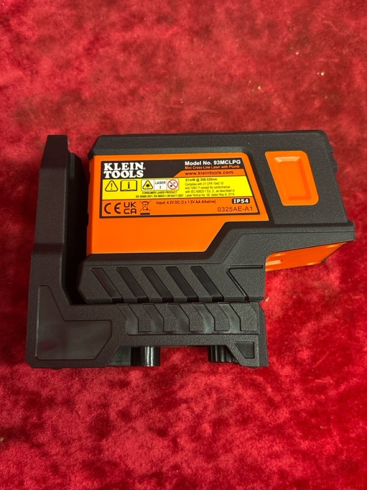 Klein Tools 93MCLPG Compact Green Cross-Line Laser Level