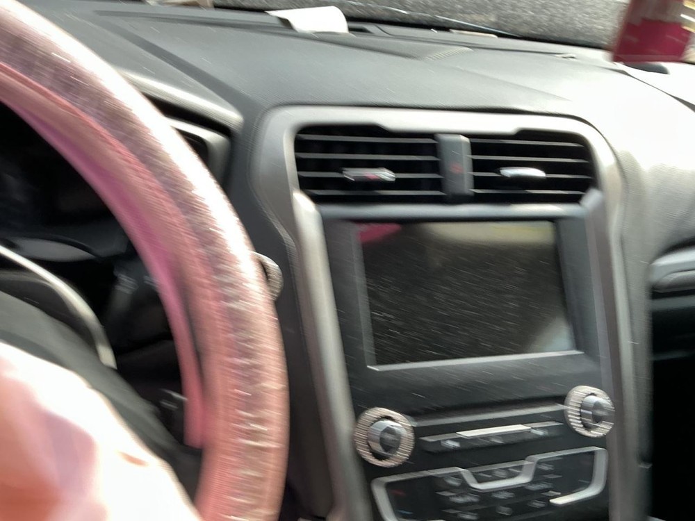 Fuse Box Engine Without Rain Sensor Fits 17-20 FUSION 5021697