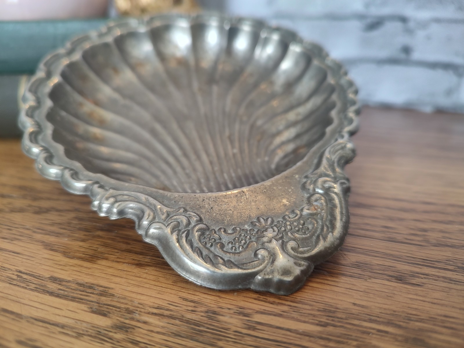 Silver Plate Sea Shell Serving Soap Dish Footed Beach Resort Vtg