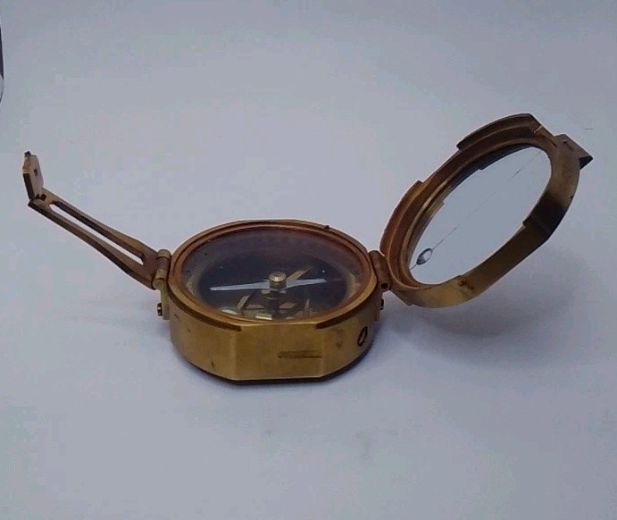 VINTAGE BRUNTON STYLE NATURAL SINE BRASS NAUTICAL COMPASS