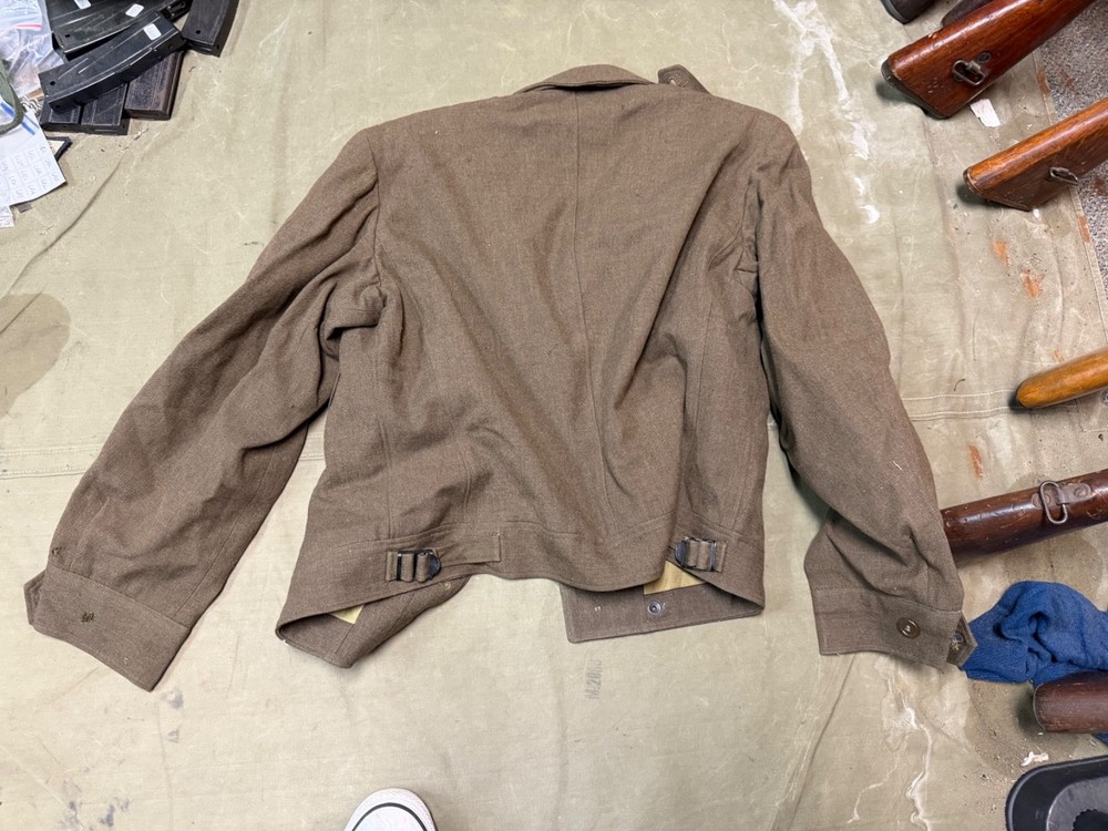 ORIGINAL WWII US ARMY EM NCO M1944 CLASS A IKE JACKET- MEDIUM, 40R