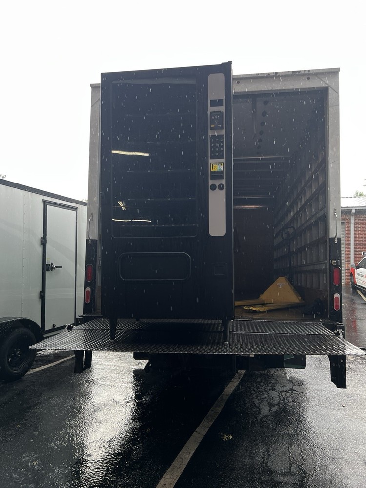 Snack Vending Machine -Excellent Condition