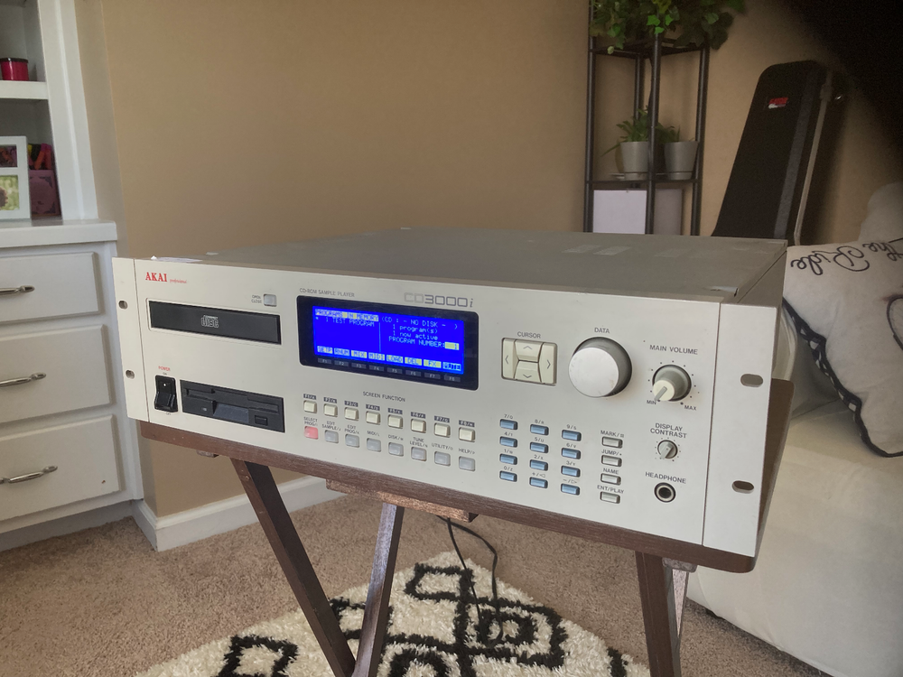 Akai CD3000i Sampler NEW DISPLAY SCSI, WORKING CD