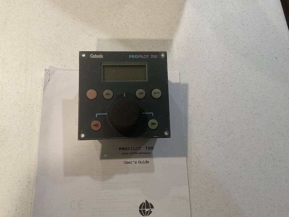 Cetrek 930-700  ProPilot 700 Autopilot Control Head Display