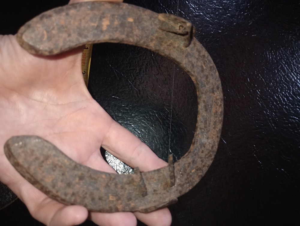 Antique Tack Horseshoes