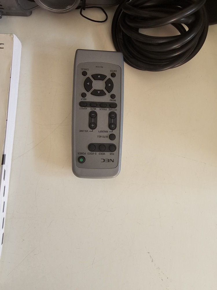 NEC LCD VT45 Projector Plus Remote