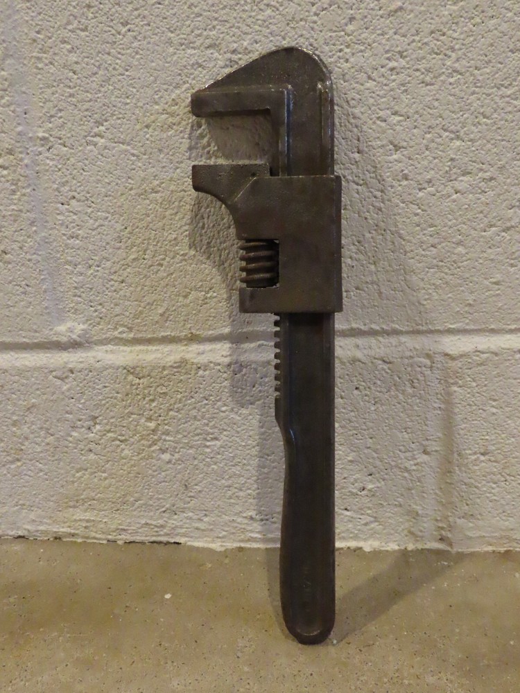 Vintage 11" Auto Monkey Pipe Wrench Adjustable Hand Tool Engine