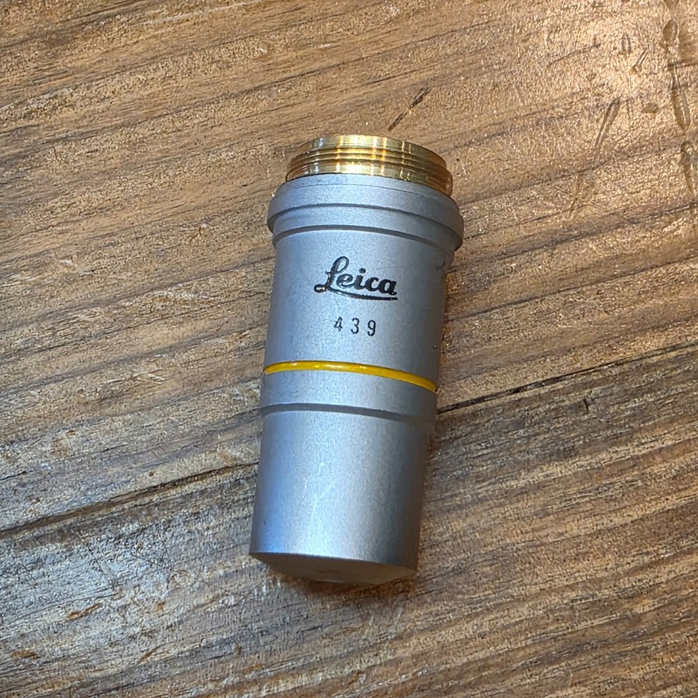 Leica 2000 ACHRO 439 Microscope Objective 10/0.25 ∞/0.17