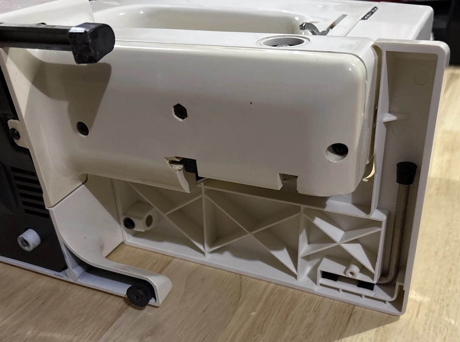 Kenmore Ultra Stitch 12 Sewing Machine Model 158 1561281 Working