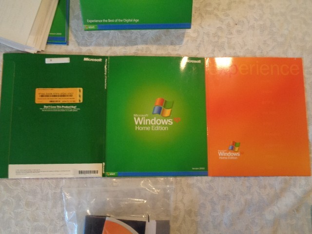Microsoft Windows XP Home Edition Upgrade Software Version 2002 - Extra's