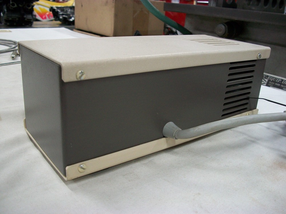 FIBER OPTIC LIGHT SOURCE