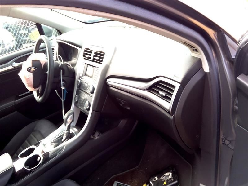 FUSION 2013 High Mounted Stop Light 1037501561