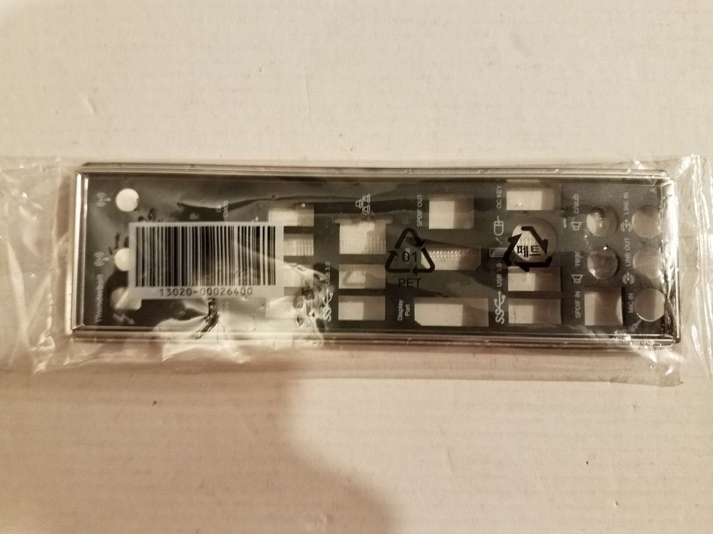 Asus MAXIMUS V EXTREME I/O Shield Backplate