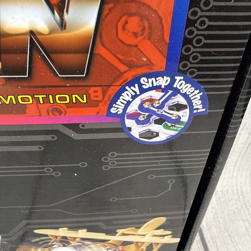 NIB Snap Circuits Large Multi Color Science Kit 165 Projects STEM Learning Fun