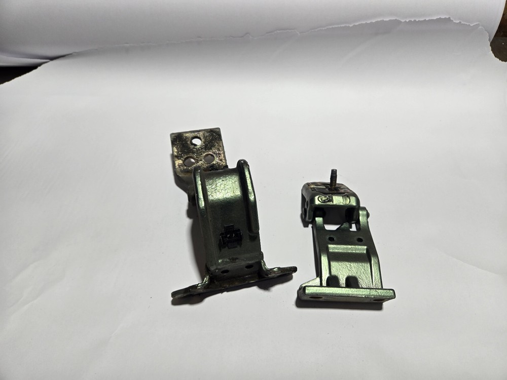 03-11 HONDA ELEMENT BACK DOOR HINGES UPPER LOWER REAR DRIVER SIDE LEFT GREEN