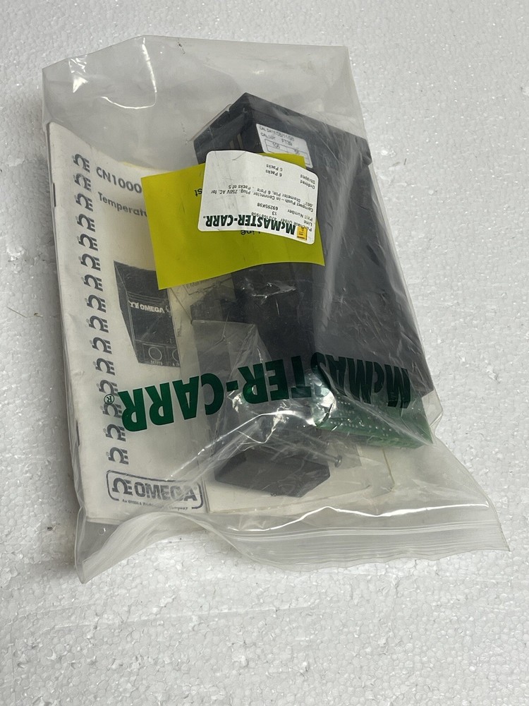 OMEGA Temperature Controller MODEL: CN 1001TC