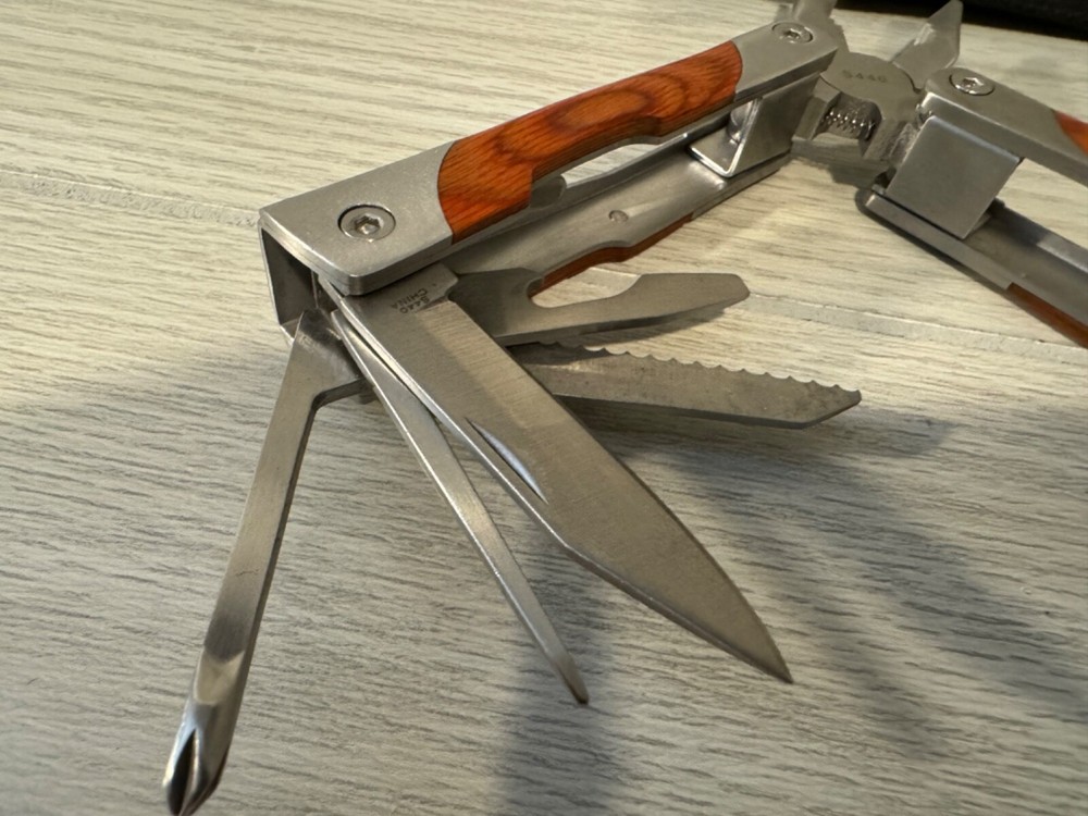 Multi Tool Pliers and Pocket Knife