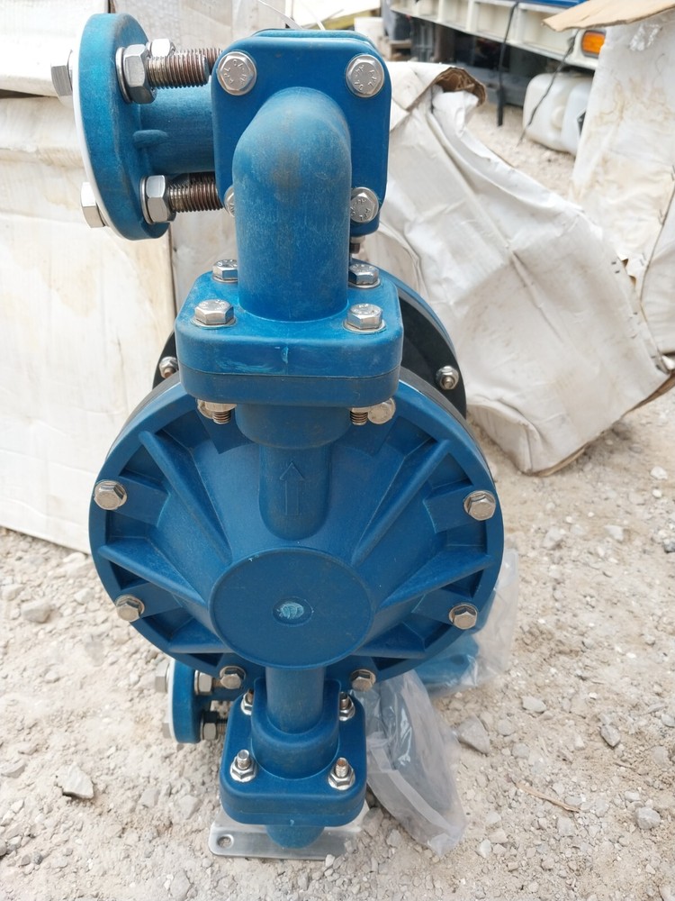DP25PT Diaphragm Pump 1" Clamped Poly Teflon NPT Threads New