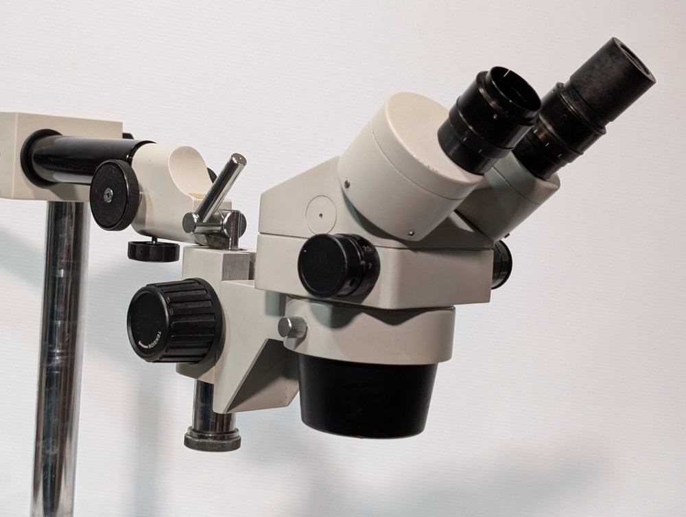SPI Stereo Microscope with Adjustable Boom Stand and Base, Preowned, As Shown