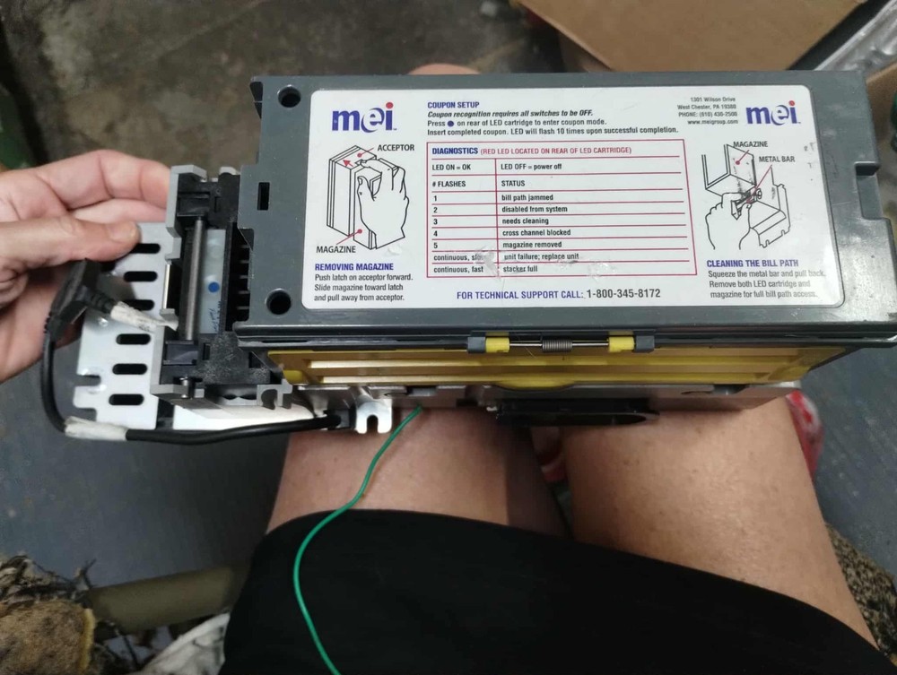 MEI VN 2702 U5I Bill Validator for Vending Machine
