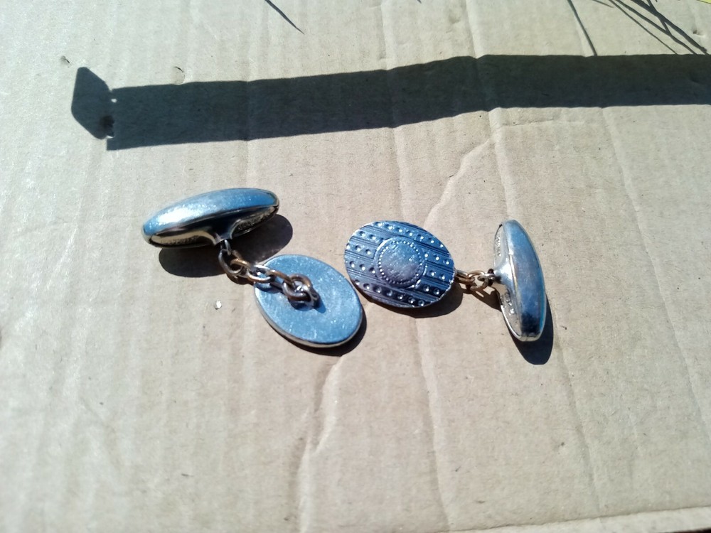 Stylish White Metal Lightweight Cufflinks