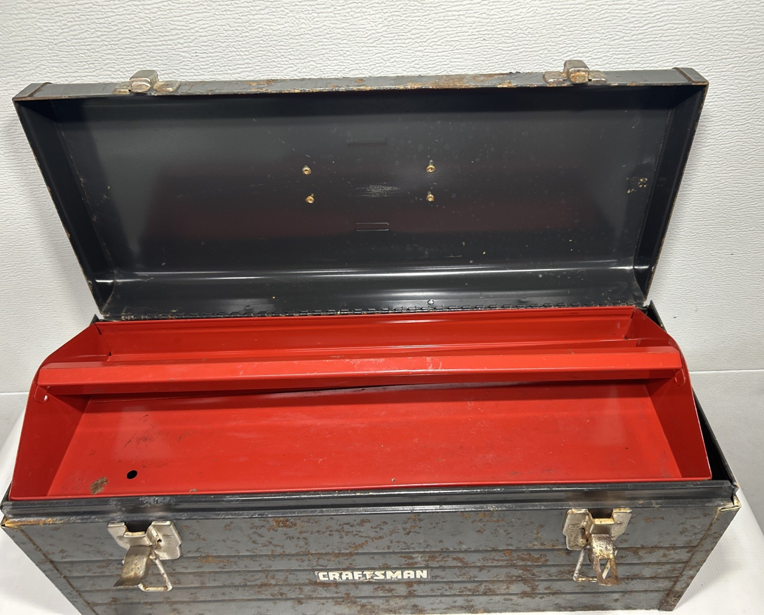 Vintage Sears Craftsman Gray Metal Tool Box Nice Patina 20”L x 8”W x 9"H w/Tray