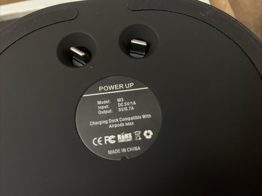 Model M3 Black Charging dock Compatible With Apple AirPods Max